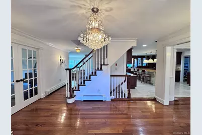 35 Moss Lane, Jericho, NY 11753 - Photo 11