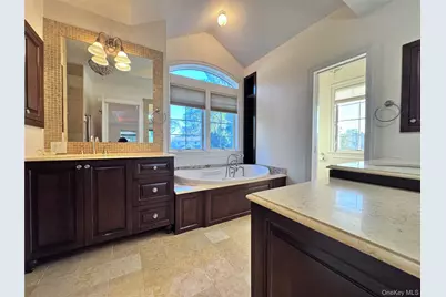 35 Moss Lane, Jericho, NY 11753 - Photo 23