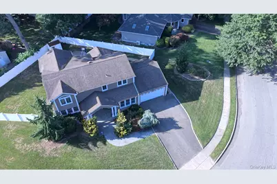 35 Moss Lane, Jericho, NY 11753 - Photo 3