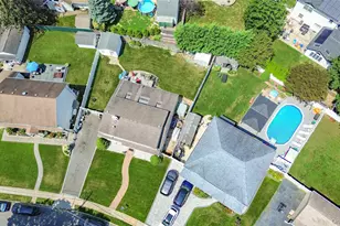 9 Rugby Rd, Massapequa, NY 11758 - Photo 27