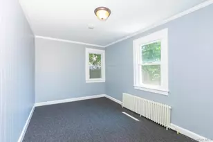 80 Kensington Ct, Copiague, NY 11726 - Photo 9