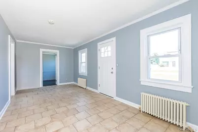 80 Kensington Court, Copiague, NY 11726 - Photo 7