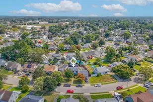 19 Griddle Ln, Levittown, NY 11756 - Photo 21