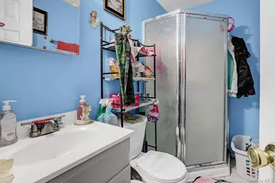 120 Avenue C, Holbrook, NY 11741 - Photo 25