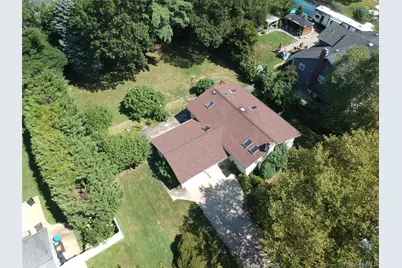 42 Lauren Avenue, Dix Hills, NY 11746 - Photo 5