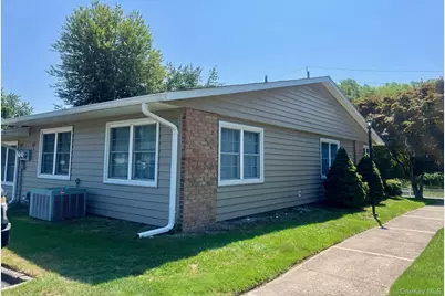 268A Berwick Court #268A, Ridge, NY 11961 - Photo 3