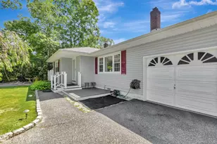 36 Happy Acres Dr, Shirley, NY 11967 - Photo 5