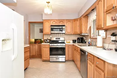 121 Hammond Road, Thiells, NY 10984 - Photo 9