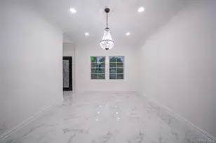 12 Hoover Ln, Bethpage, NY 11714 - Photo 7