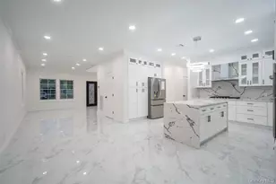 12 Hoover Ln, Bethpage, NY 11714 - Photo 9