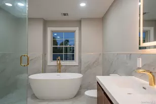 12 Hoover Ln, Bethpage, NY 11714 - Photo 25