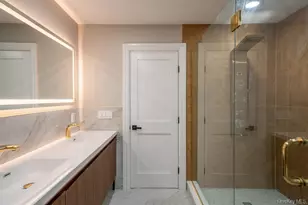 12 Hoover Ln, Bethpage, NY 11714 - Photo 23