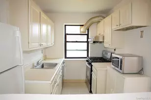 47-18 217th St, Bayside, NY 11361 - Photo 11