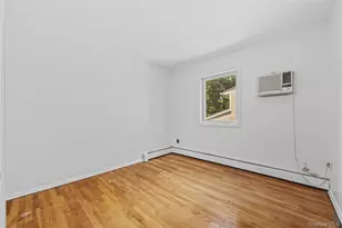 60 Lafayette St, Huntington, NY 11743 - Photo 17