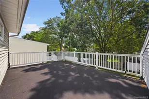 60 Lafayette St, Huntington, NY 11743 - Photo 23