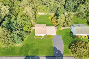 75 White Pine Way, Medford, NY 11763 - Photo 3