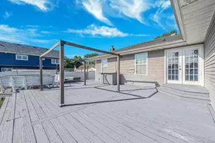 1537 1st St, West Babylon, NY 11704 - Photo 23