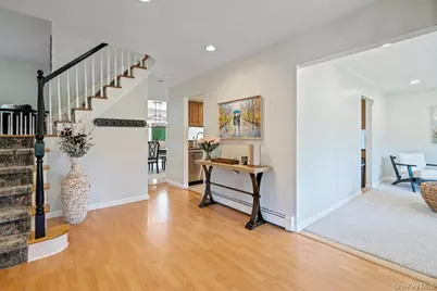 18 Lloyd Lane, Nesconset, NY 11767 - Photo 3