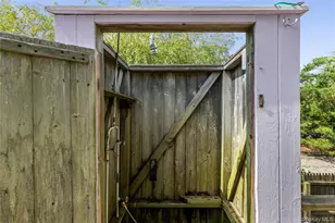 59 Laurel Ave, Seaview, NY 11770 - Photo 17