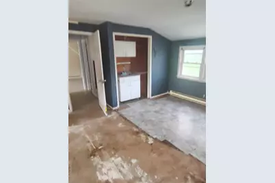 351 E Meadow Avenue, East Meadow, NY 11554 - Photo 11