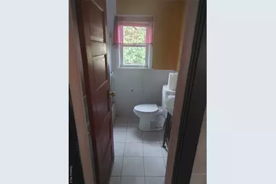 351 E Meadow Avenue, East Meadow, NY 11554 - Photo 5