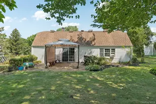 12 Clarkson Dr, Farmingville, NY 11738 - Photo 31