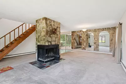 12 Clarkson Drive, Farmingville, NY 11738 - Photo 5