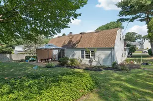 12 Clarkson Dr, Farmingville, NY 11738 - Photo 29