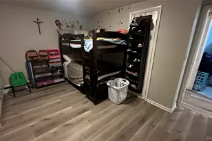 665 Commander Ave, West Babylon, NY 11704 - Photo 19