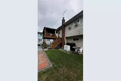 665 Commander Avenue, West Babylon, NY 11704 - Photo 15