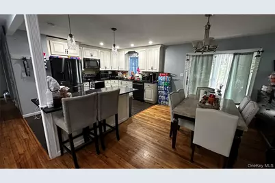 665 Commander Avenue, West Babylon, NY 11704 - Photo 5