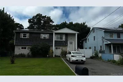 665 Commander Avenue, West Babylon, NY 11704 - Photo 1