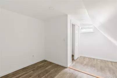 110 E Bartlett Road, Middle Island, NY 11953 - Photo 21