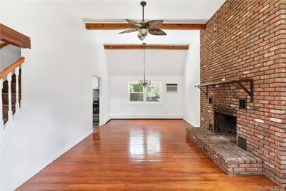 110 E Bartlett Road, Middle Island, NY 11953 - Photo 5