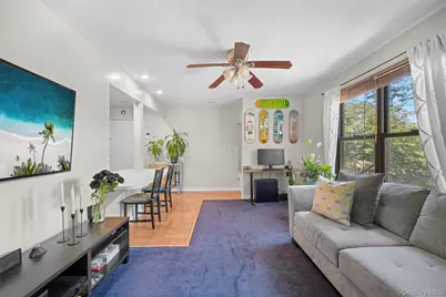 29 West Mill Drive #10A, Great Neck, NY 11021 - Photo 5