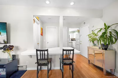 29 West Mill Drive #10A, Great Neck, NY 11021 - Photo 11