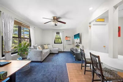 29 West Mill Drive #10A, Great Neck, NY 11021 - Photo 9