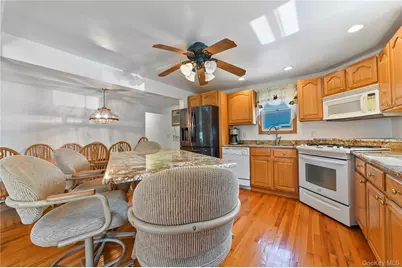 47 Greycourt Avenue, Chester, NY 10918 - Photo 11