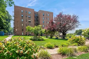 678 Warburton Ave, Yonkers, NY 10701 - Photo 13