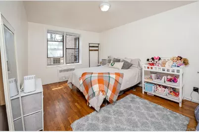 678 Warburton Avenue #5J, Yonkers, NY 10701 - Photo 9