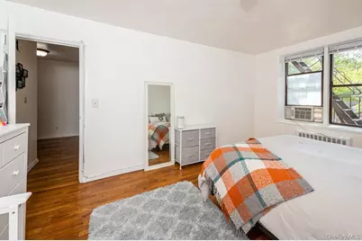 678 Warburton Avenue #5J, Yonkers, NY 10701 - Photo 11