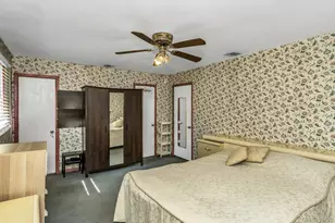 58 Pasadena Dr, Plainview, NY 11803 - Photo 15