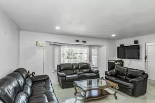 58 Pasadena Dr, Plainview, NY 11803 - Photo 5