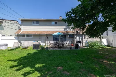 6 Downhill Lane, Wantagh, NY 11793 - Photo 21