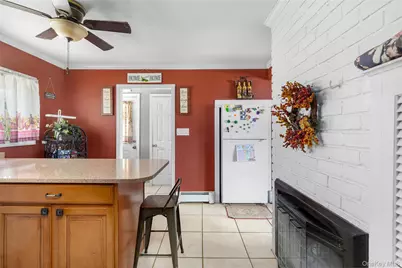 6 Downhill Lane, Wantagh, NY 11793 - Photo 5