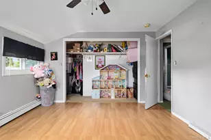 6 Downhill Ln, Wantagh, NY 11793 - Photo 17