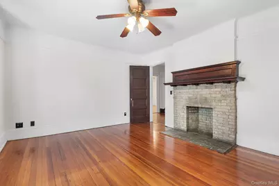 230 Van Cortlandt Park Avenue, Yonkers, NY 10705 - Photo 17