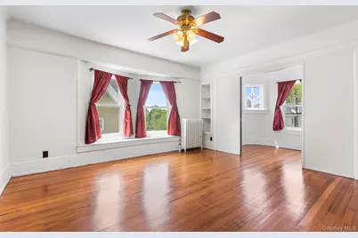 230 Van Cortlandt Park Avenue, Yonkers, NY 10705 - Photo 15