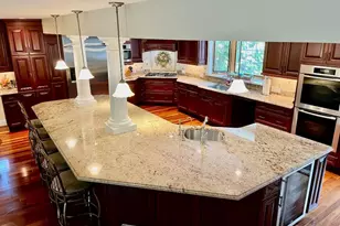 48 River Heights Dr, Smithtown, NY 11787 - Photo 5