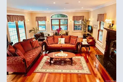 48 River Heights Drive, Smithtown, NY 11787 - Photo 11